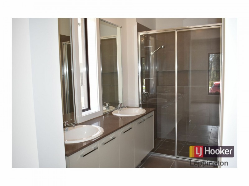 27 Passiflora Avenue, Denham Court NSW 2565