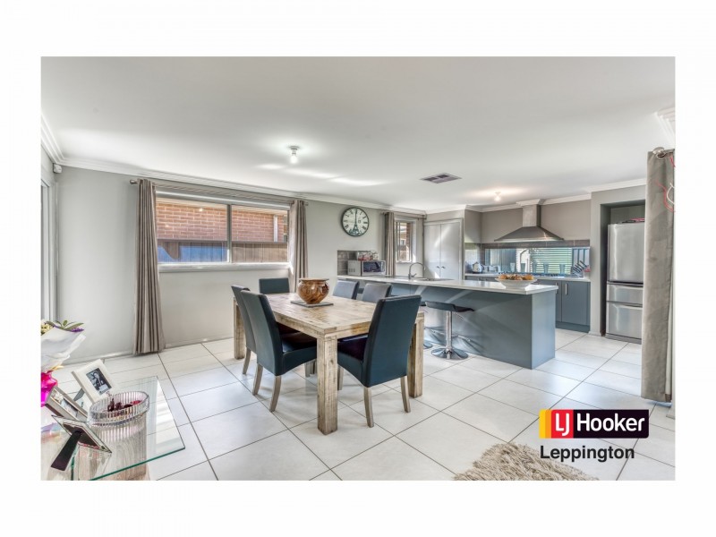 5 Grantham Crescent, Denham Court NSW 2565