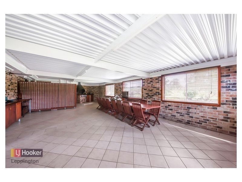 40 Masterfield Street, Rossmore NSW 2557