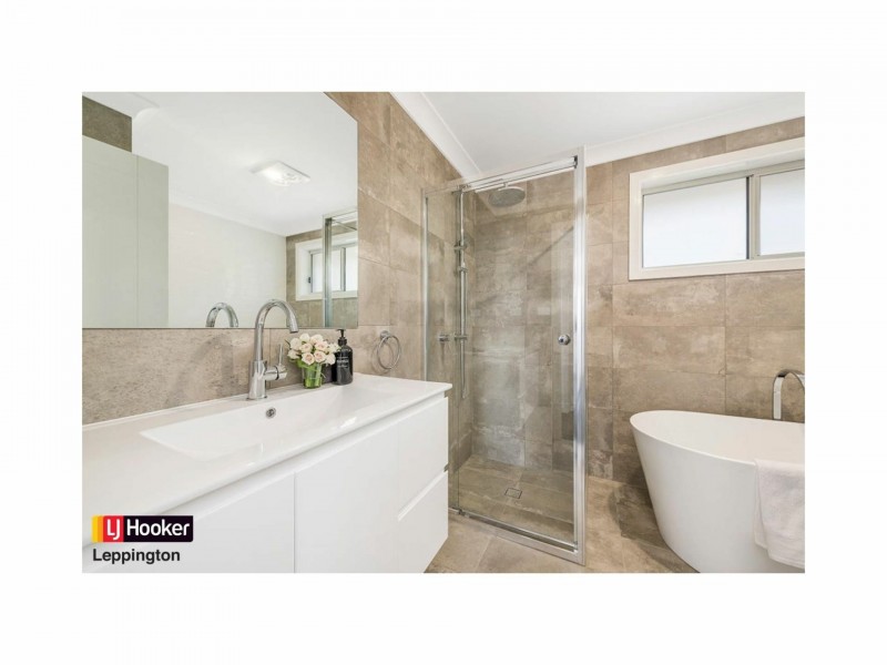 8 Grandview Drive, Campbelltown NSW 2560