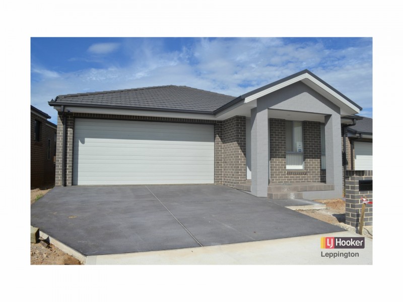3 Greenberg Street, Spring Farm NSW 2570