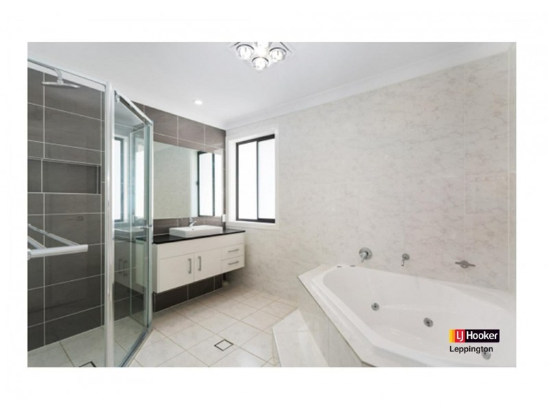 41 Fanflower Avenue, Denham Court NSW 2565