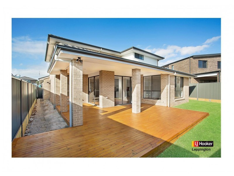 41 Fanflower Avenue, Denham Court NSW 2565