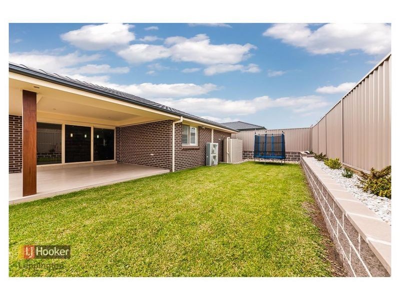 42 Atlee Street, Oran Park NSW 2570