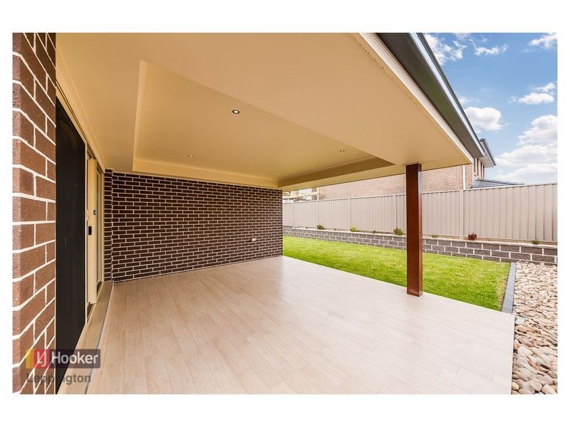 42 Atlee Street, Oran Park NSW 2570