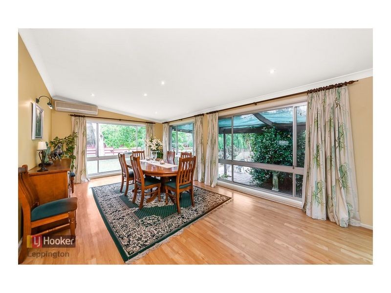 35 Robens Crescent, Catherine Field NSW 2557