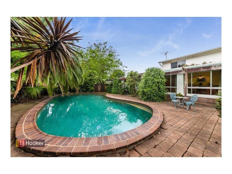 35 Robens Crescent, Catherine Field NSW 2557