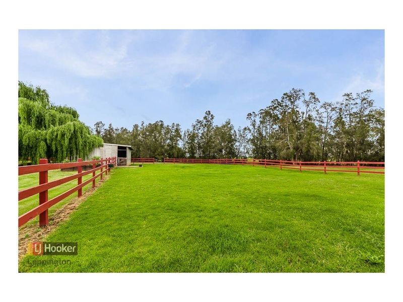 35 Robens Crescent, Catherine Field NSW 2557