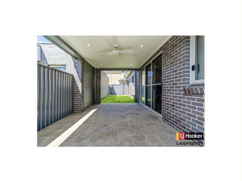 84 Maidenhair Avenue, Denham Court NSW 2565