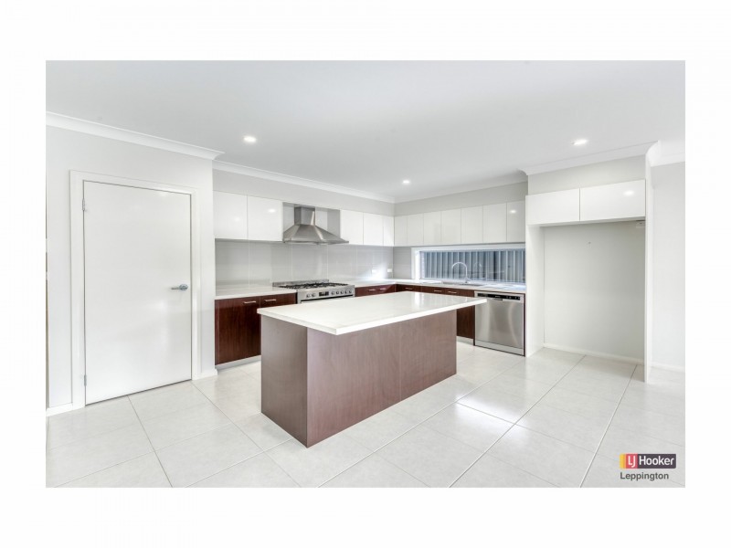 15 Blacksmith Crescent, Cobbitty NSW 2570