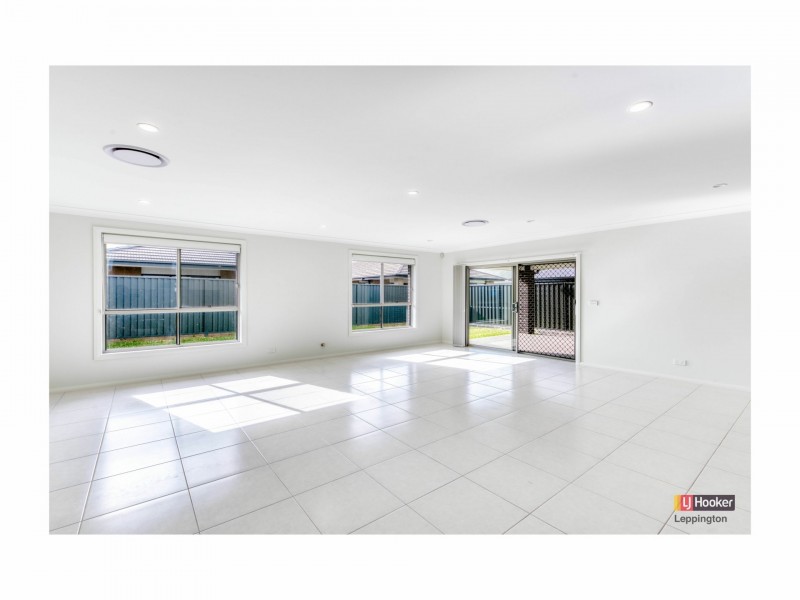 15 Blacksmith Crescent, Cobbitty NSW 2570