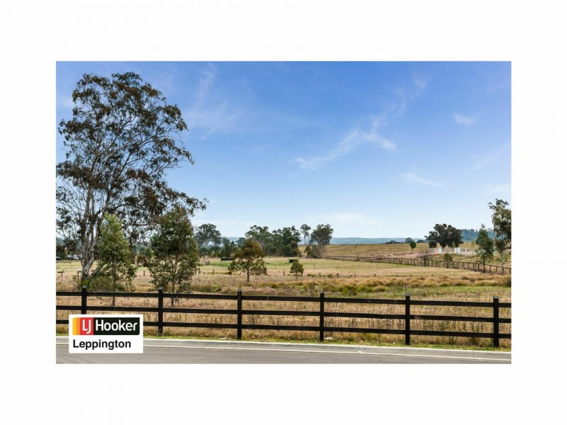 15 Blacksmith Crescent, Cobbitty NSW 2570