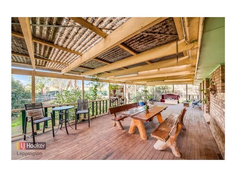 12 Racecourse Avenue, Menangle Park NSW 2563