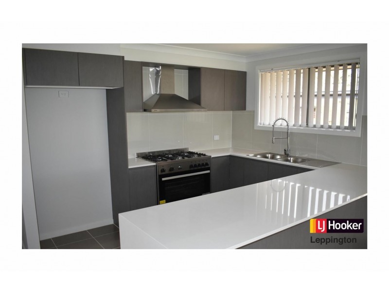 211 Crystal Palace Way, Leppington NSW 2179