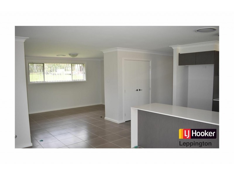211 Crystal Palace Way, Leppington NSW 2179