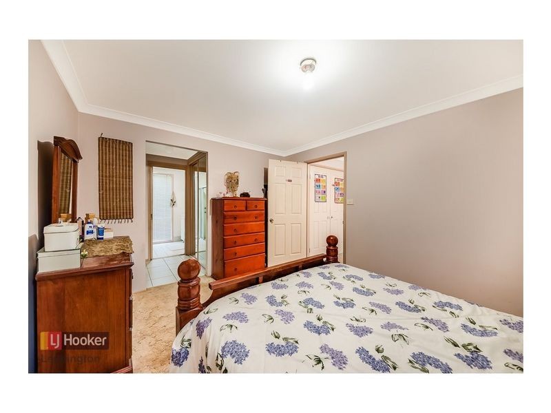 4 Howe Place, Horningsea Park NSW 2171