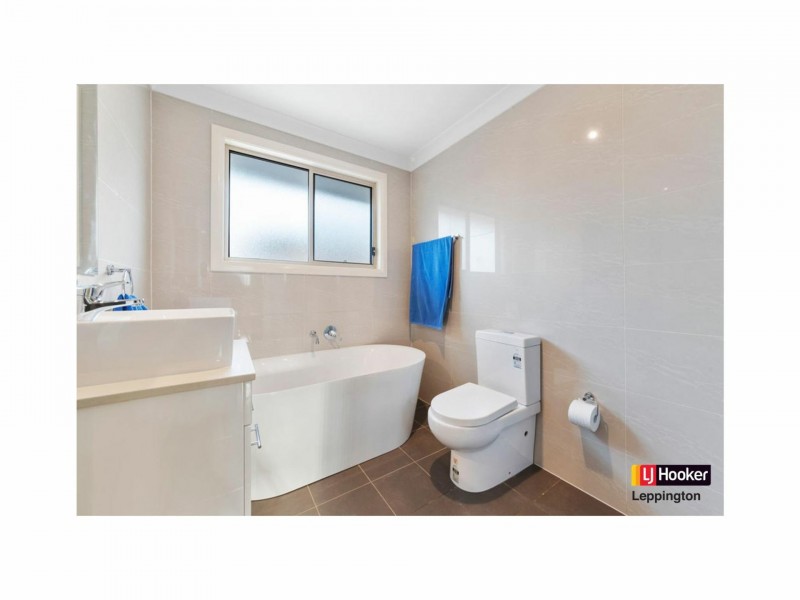 52b Orbit Street, Gregory Hills NSW 2557