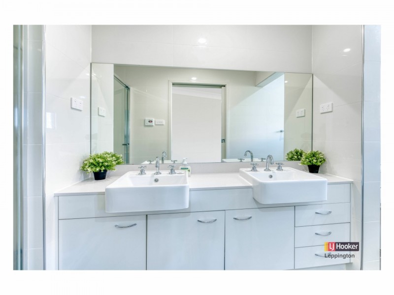 62 Carnelian Street, Leppington NSW 2179