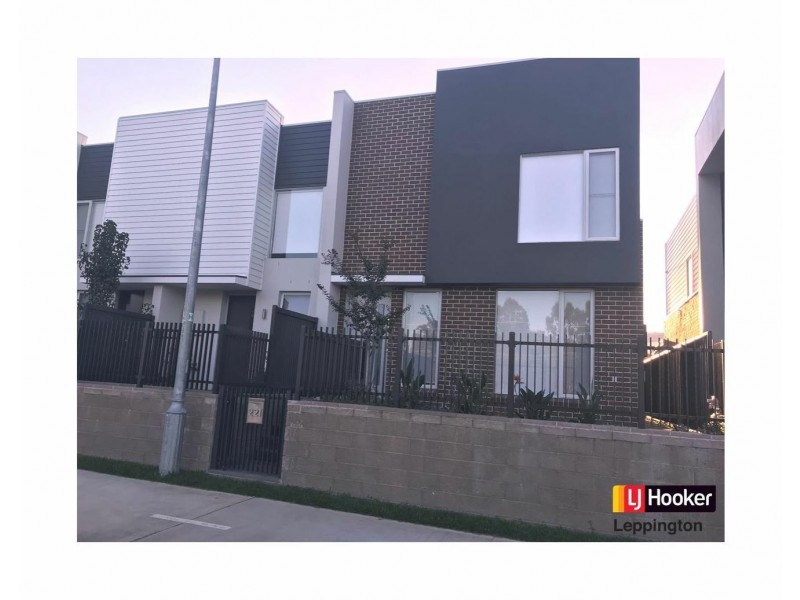 221 Jamboree Avenue, Denham Court NSW 2565