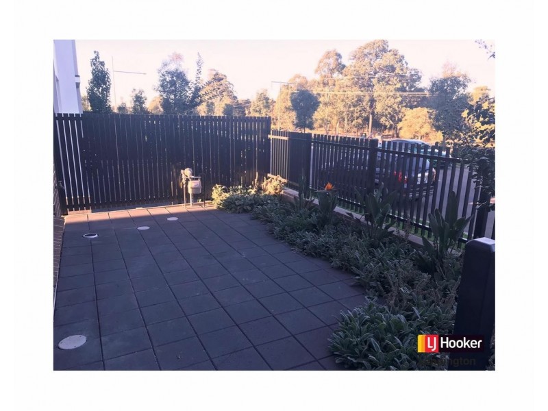 221 Jamboree Avenue, Denham Court NSW 2565