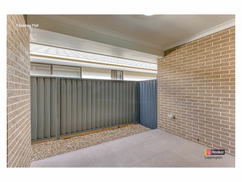 1/82 Winter Street, Denham Court NSW 2565