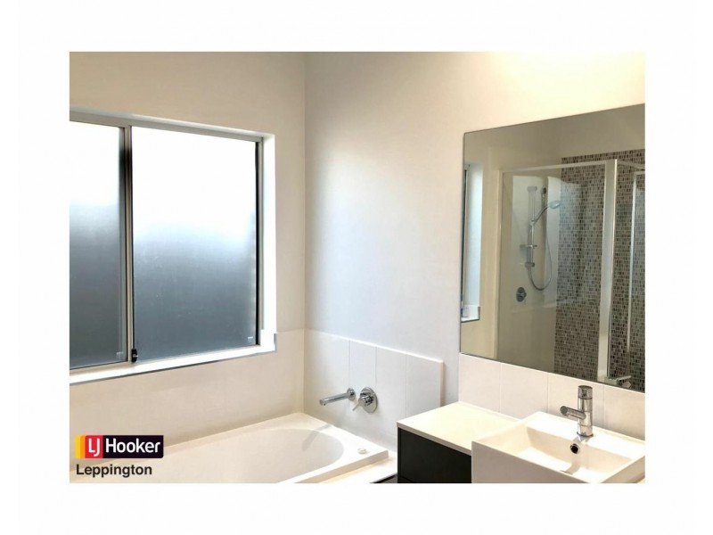 231 Crystal Palace Way, Leppington NSW 2179