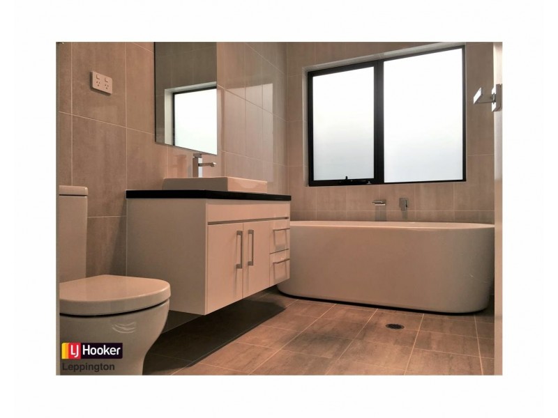 3 Kerrawang Close, Denham Court NSW 2565