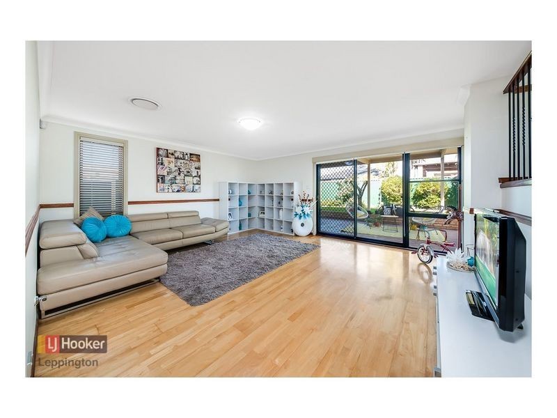 12 Kearns Place, Horningsea Park NSW 2171