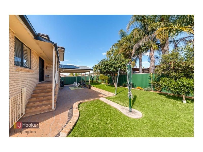 12 Kearns Place, Horningsea Park NSW 2171
