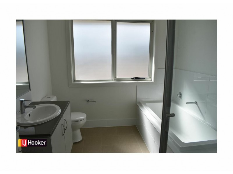 2 Skipper Way, Leppington NSW 2179