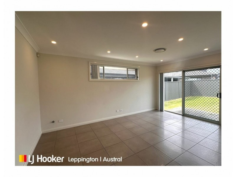 17 Wollohan Avenue, Denham Court NSW 2565