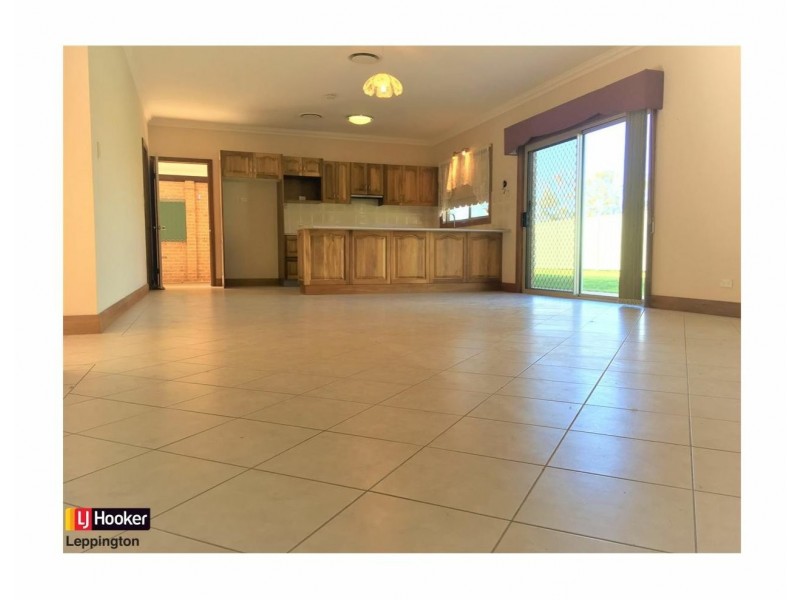 2 Dwyer Road, Bringelly NSW 2556