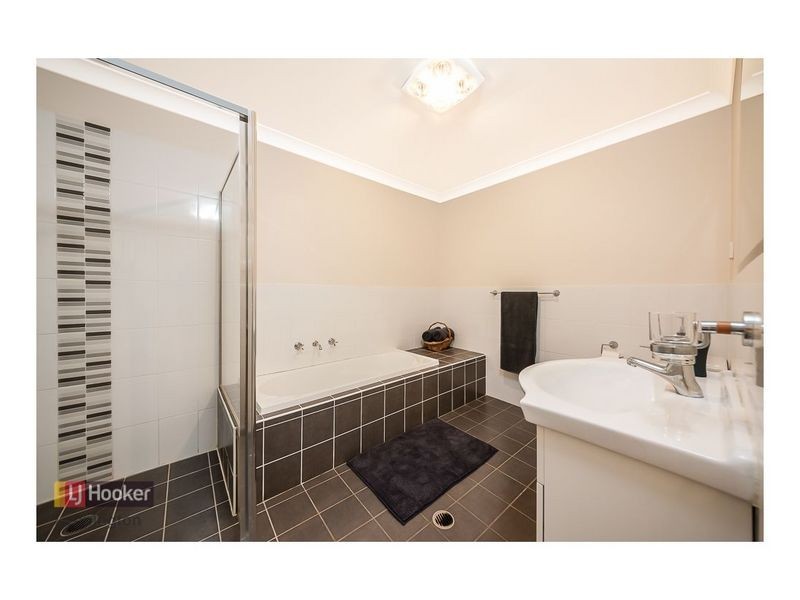 11/170 Glenfield Road, Casula NSW 2170