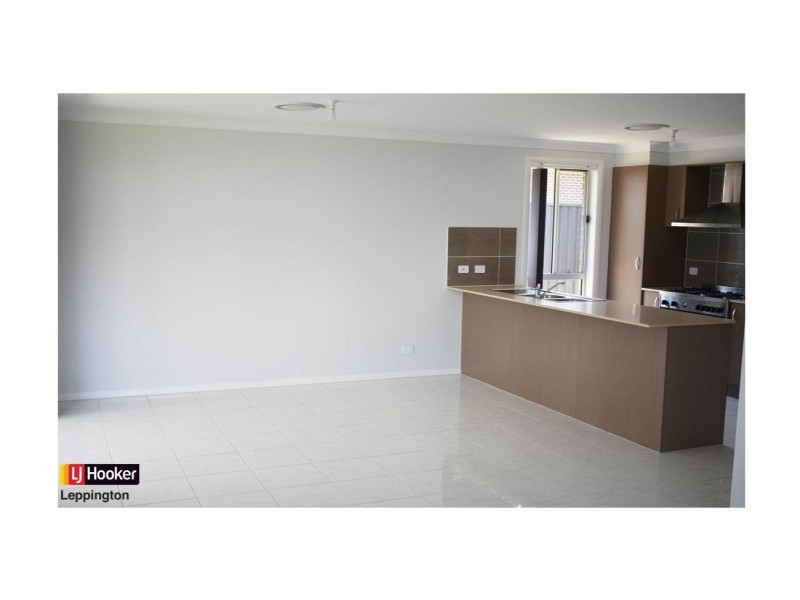 44 Bluebell Crescent, Spring Farm NSW 2570