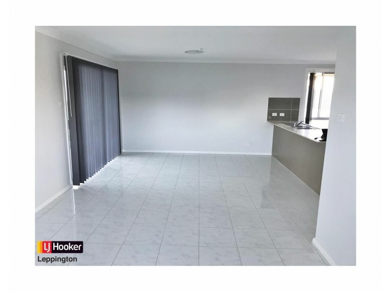 44 Bluebell Crescent, Spring Farm NSW 2570