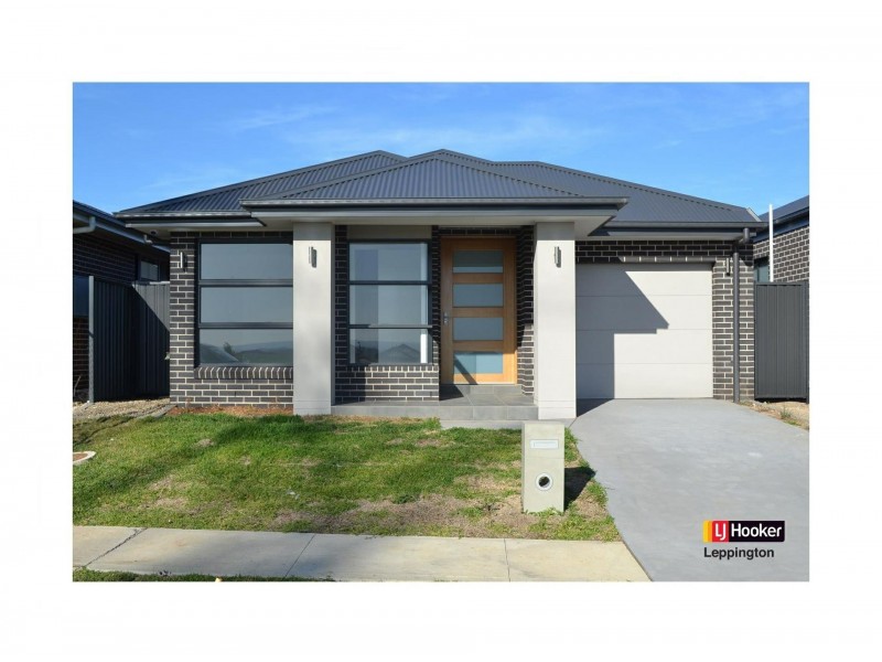 23 Hillston Circuit, Gregory Hills NSW 2557