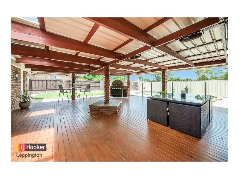 22 Pine Creek Circuit, St Clair NSW 2759