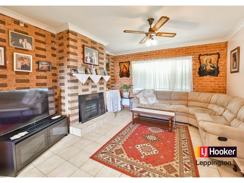 51 Brenda Avenue, Kemps Creek NSW 2178