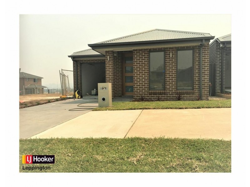 87 Kavanagh Street, Gregory Hills NSW 2557