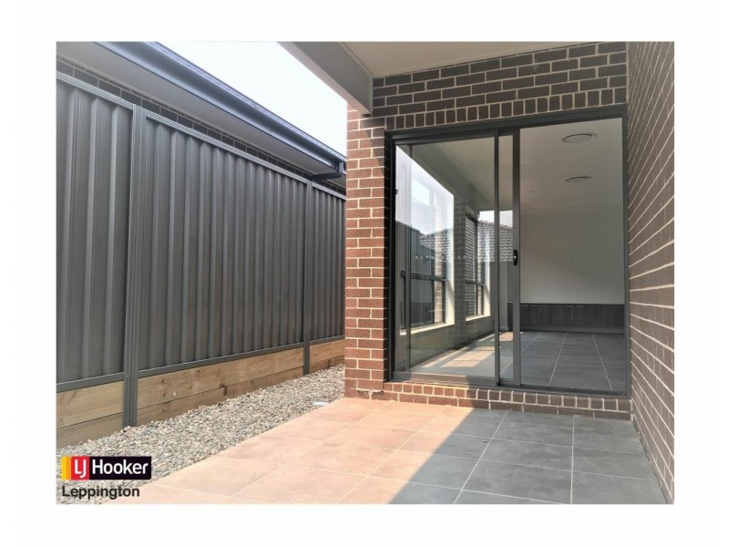 87 Kavanagh Street, Gregory Hills NSW 2557