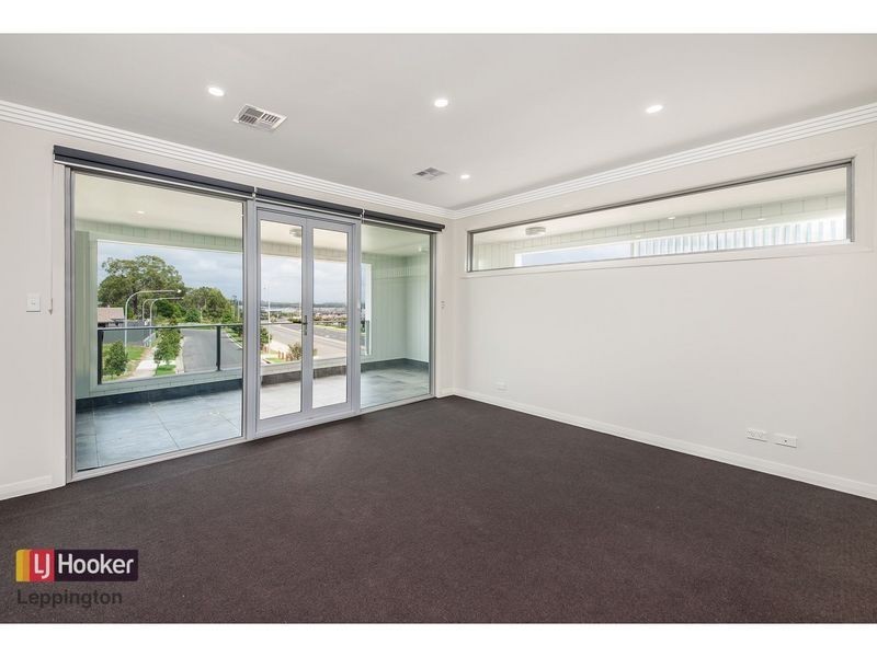 18 McKenzie Boulevarde, Gregory Hills NSW 2557