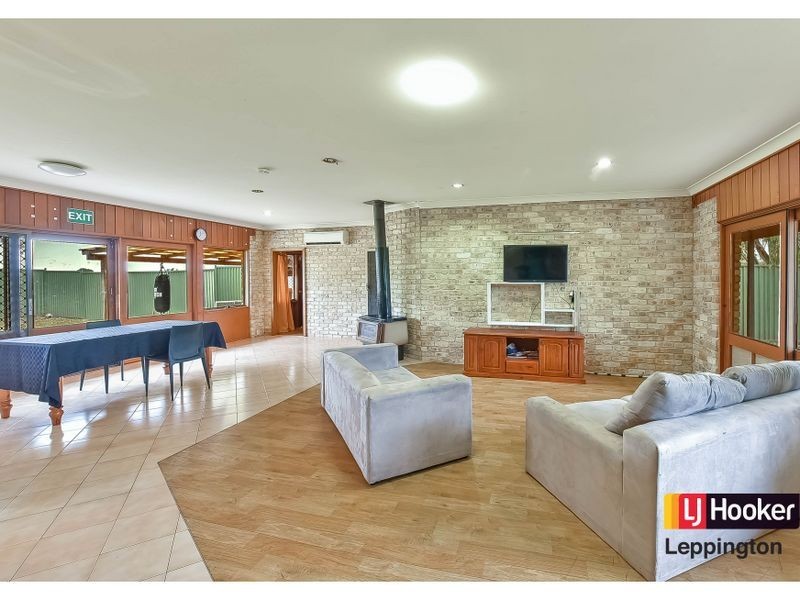 82 Woolgen Park Road, Leppington NSW 2179