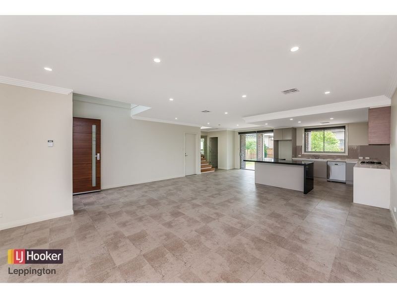 16 McKenzie Boulevarde, Gregory Hills NSW 2557