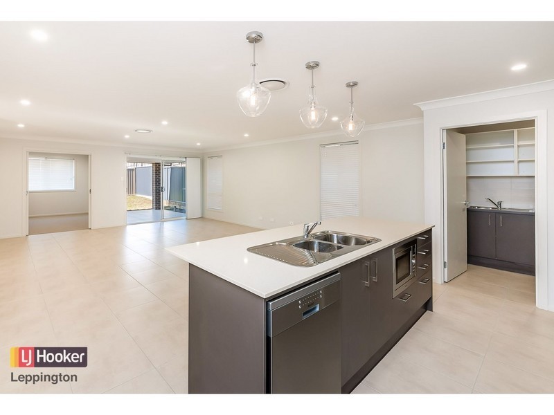 6 Tunnel Street, Leppington NSW 2179