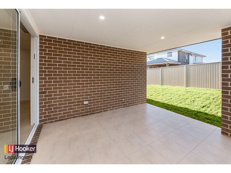 6 Tunnel Street, Leppington NSW 2179