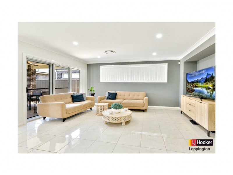14 Venturer Parade, Leppington NSW 2179