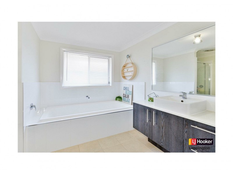 14 Venturer Parade, Leppington NSW 2179