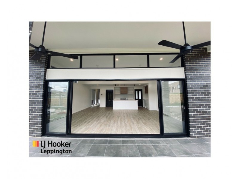 11 Gray Street, Leppington NSW 2179