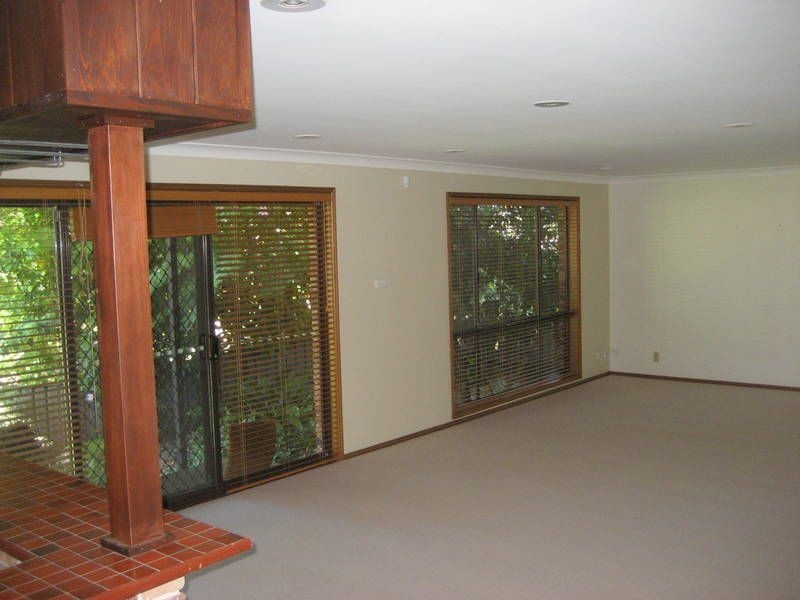 17 Sylvan Ridge Drive, Illawong NSW 2234