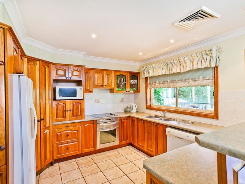 6 Llanberis Drive, Menai NSW 2234